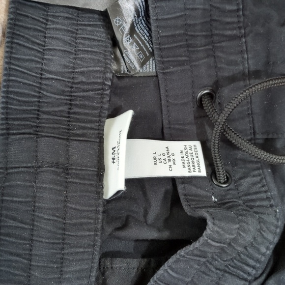 H&M Cargo Joggers - Picture 2 of 4